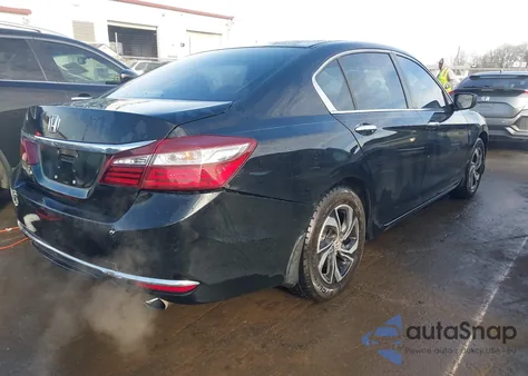 2017 Honda Accord Lx z USA, uszkodzony, nr VIN 1HGCR2F33HA208509